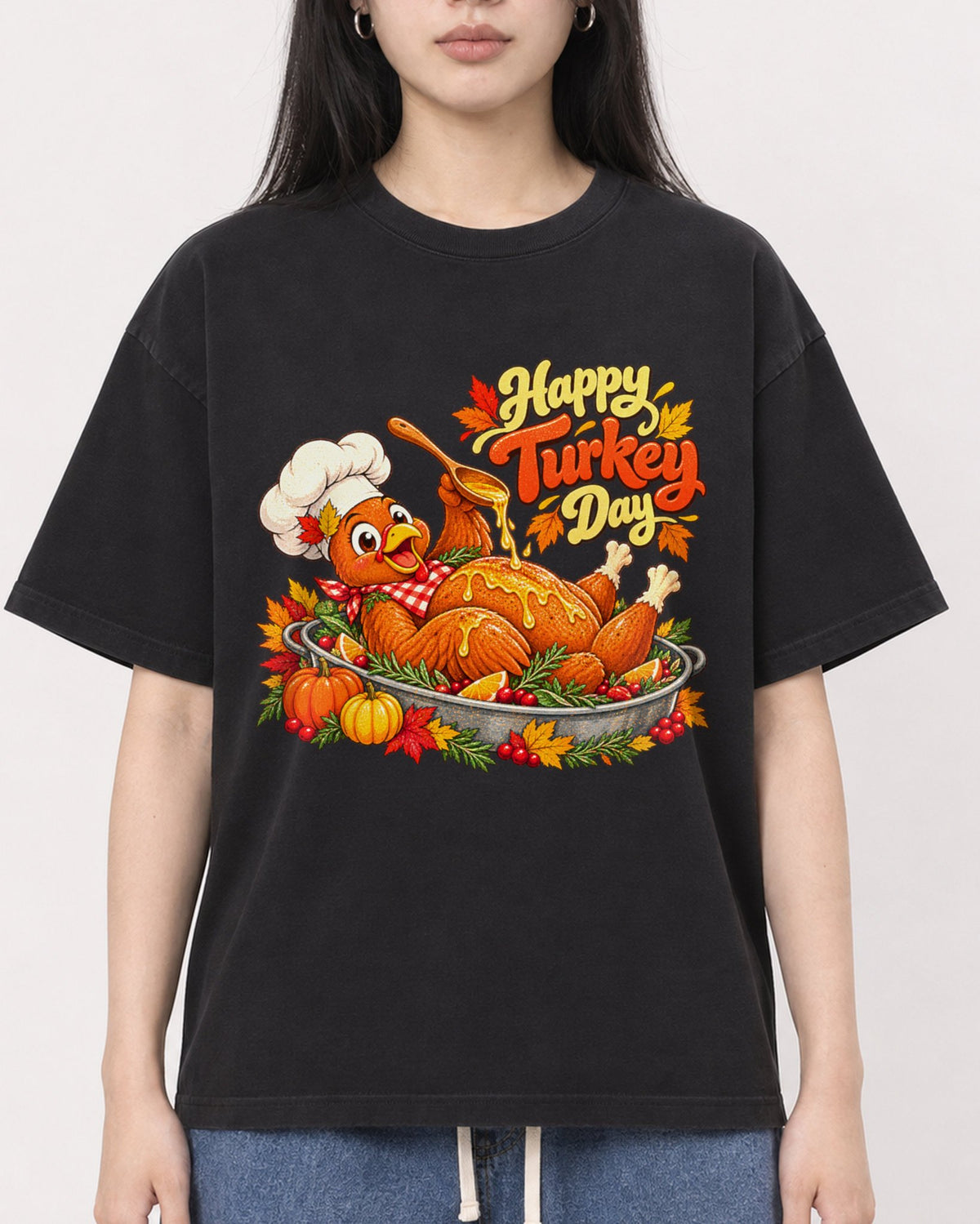 Mockup Boxy Heavyweight Tee Black female close-up 01