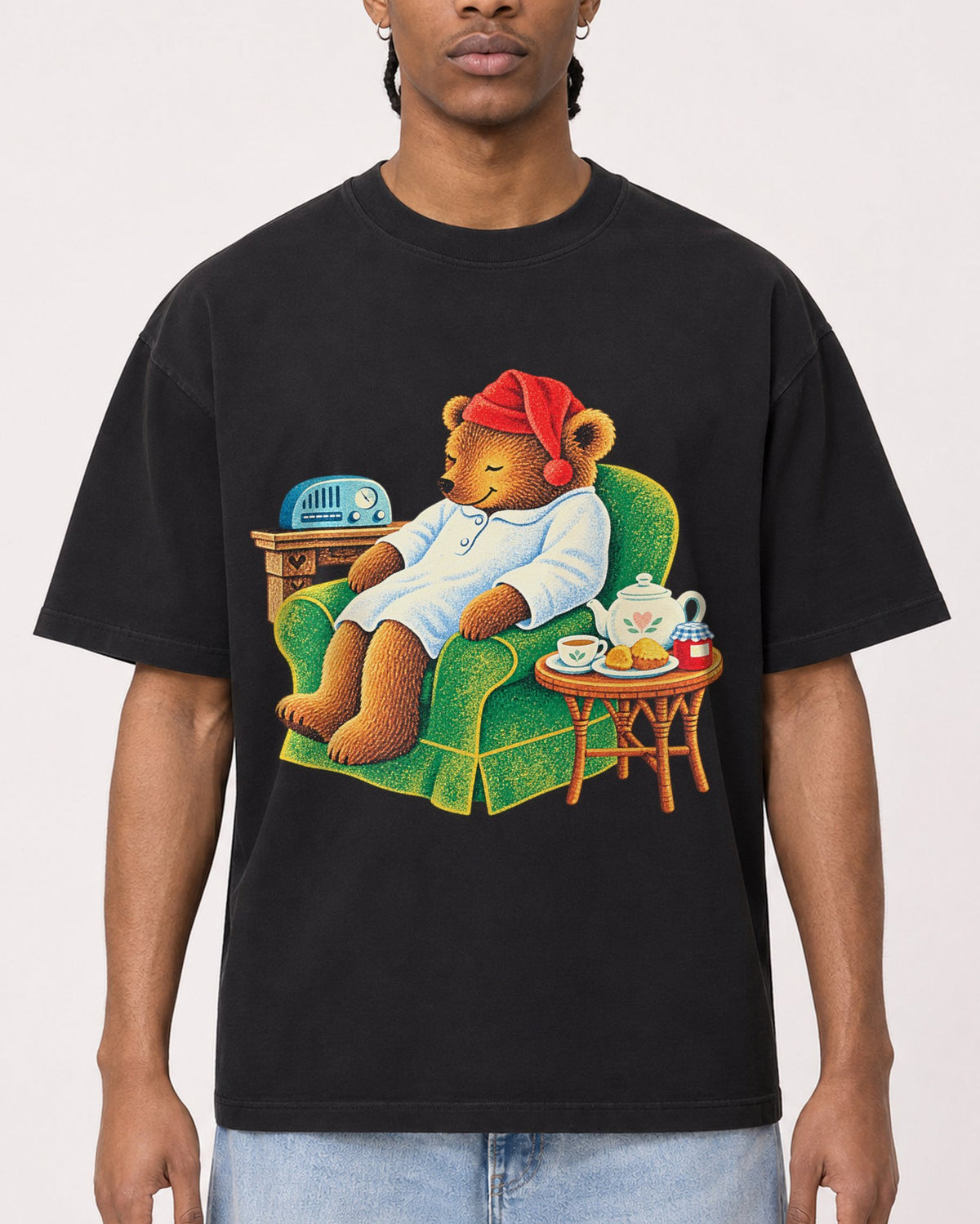 Mockup Boxy Heavyweight Tee Black male close-up 25