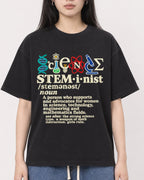 Mockup Boxy Heavyweight Tee Black female close-up 01