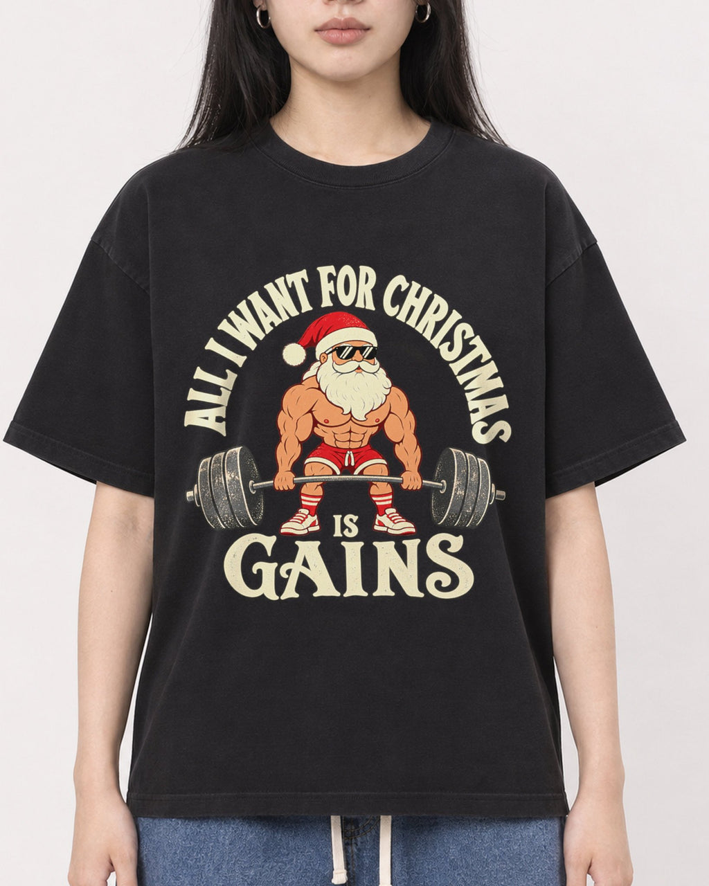 Mockup Boxy Heavyweight Tee Black female close-up 01