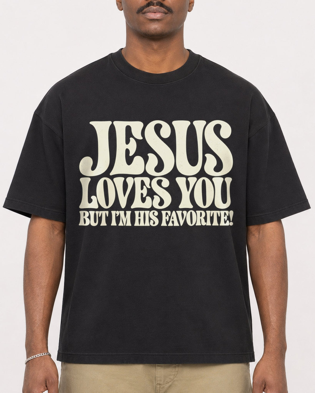 Mockup Boxy Heavyweight Tee Black male close-up 44