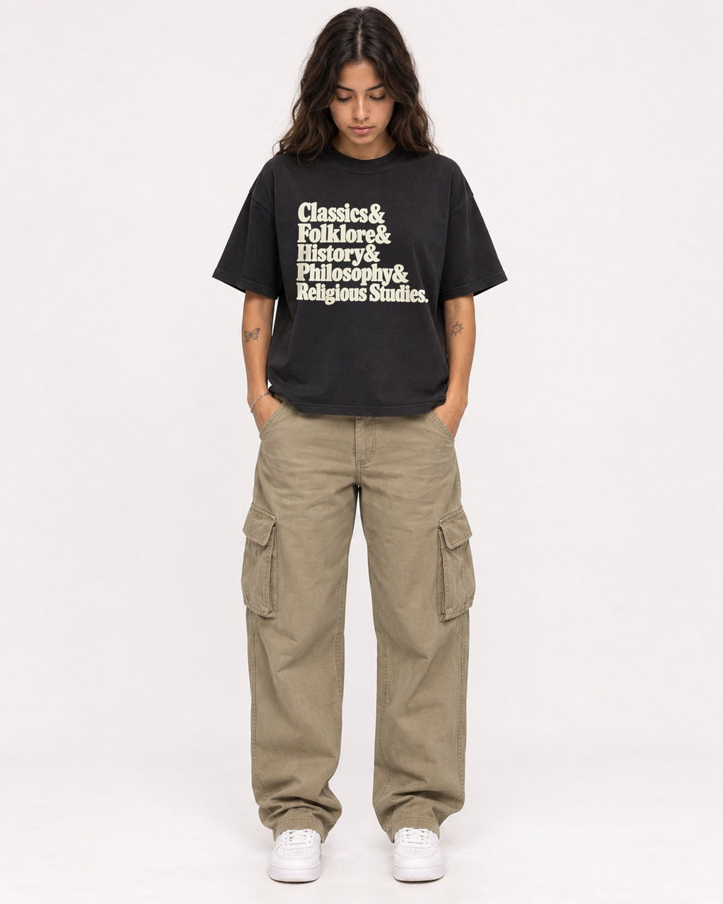 Mockup Boxy Heavyweight Tee Black female full-body 06