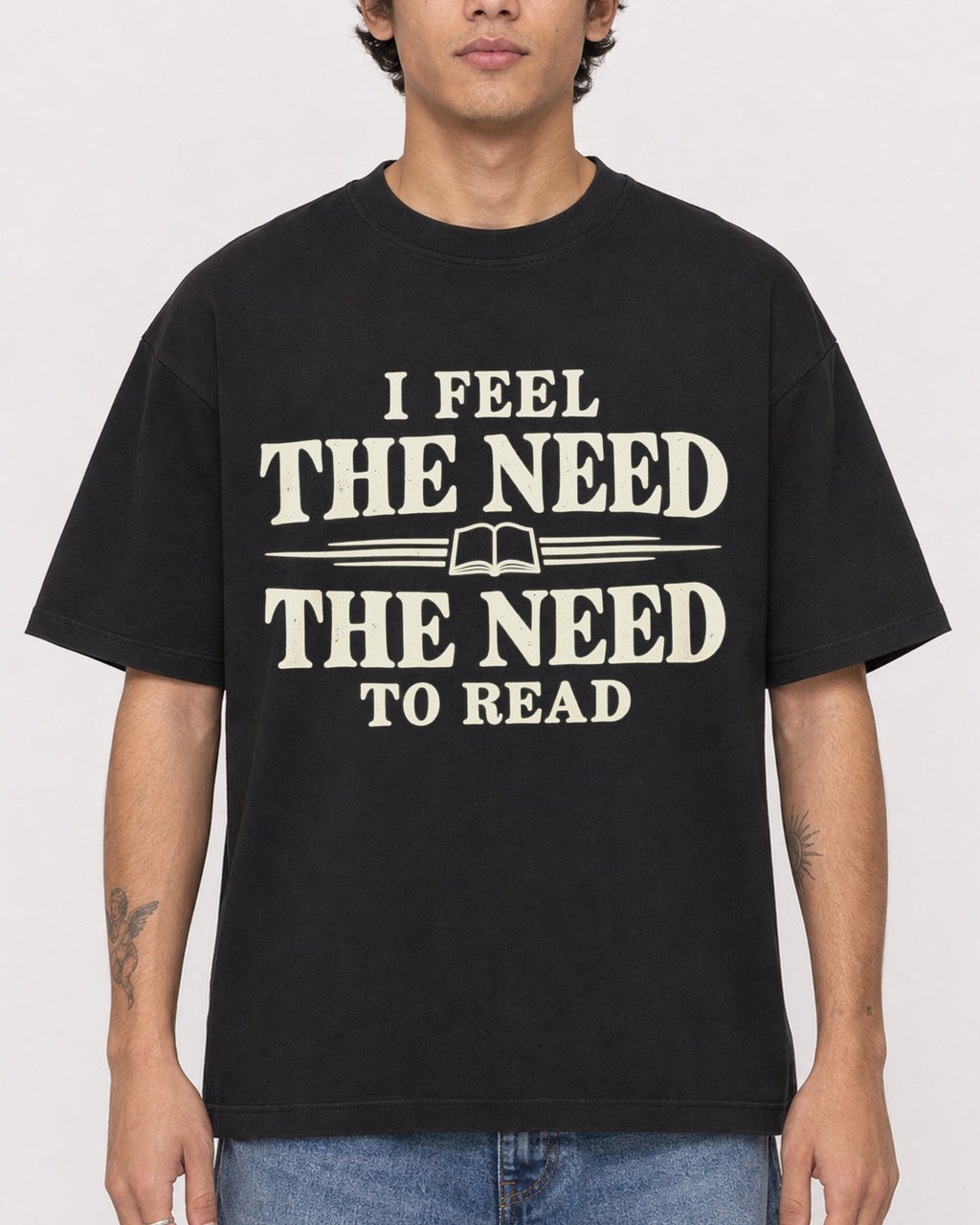 Mockup Boxy Heavyweight Tee Black male close-up 06