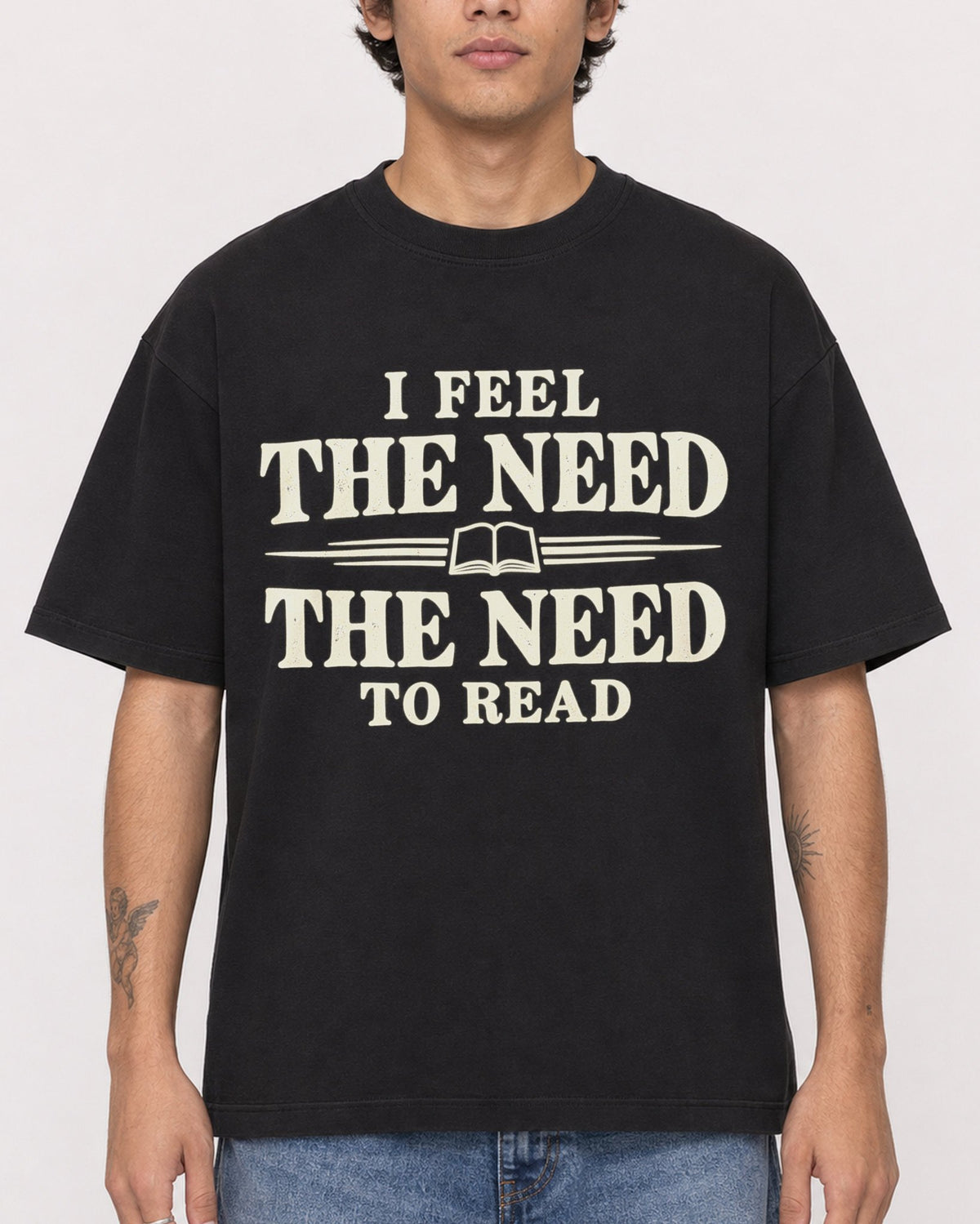 Mockup Boxy Heavyweight Tee Black male close-up 06