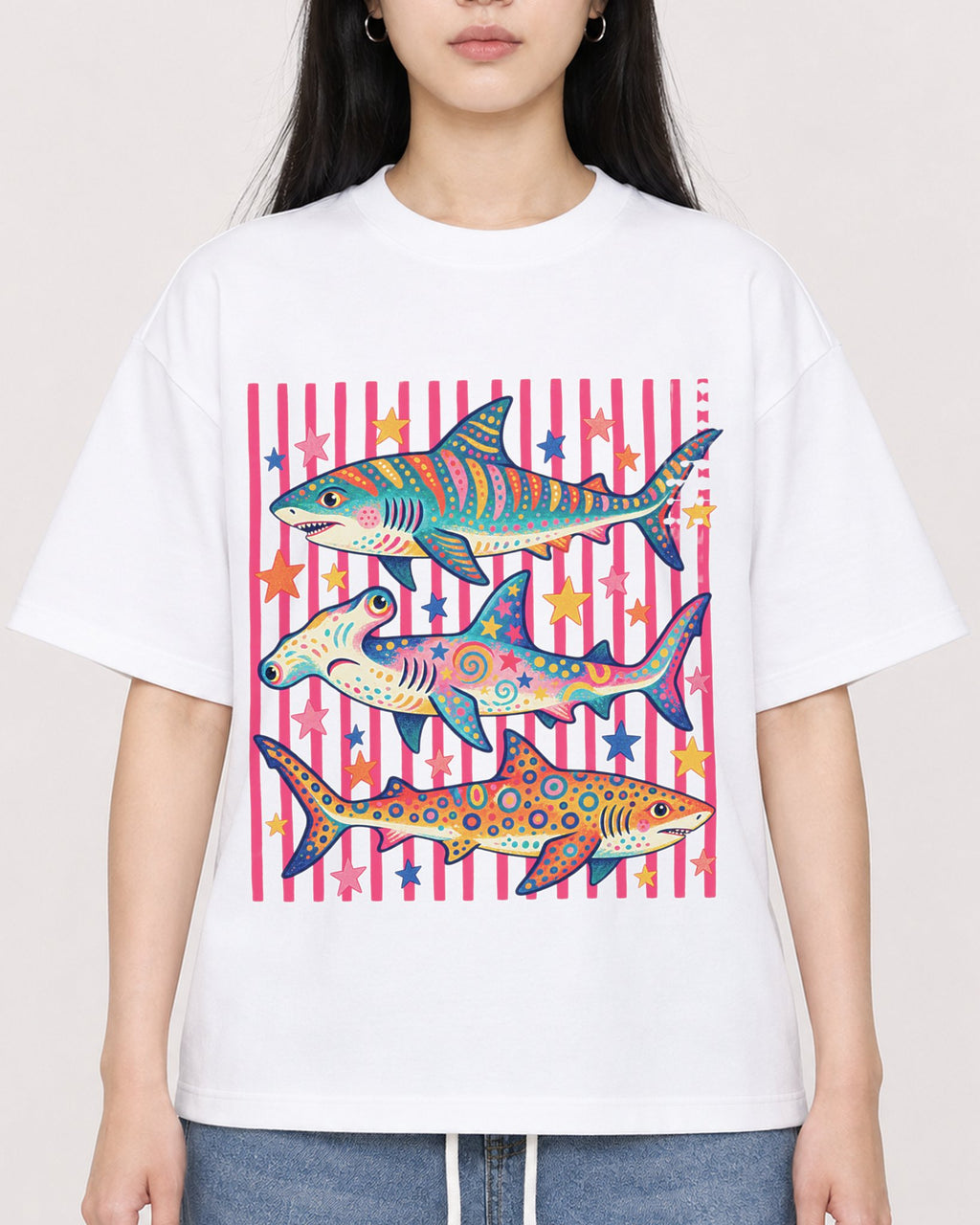 Mockup Boxy Heavyweight Tee White female close-up 01