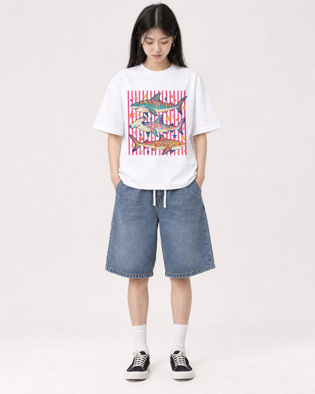Mockup Boxy Heavyweight Tee White female full-body 01