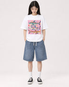 Mockup Boxy Heavyweight Tee White female full-body 01