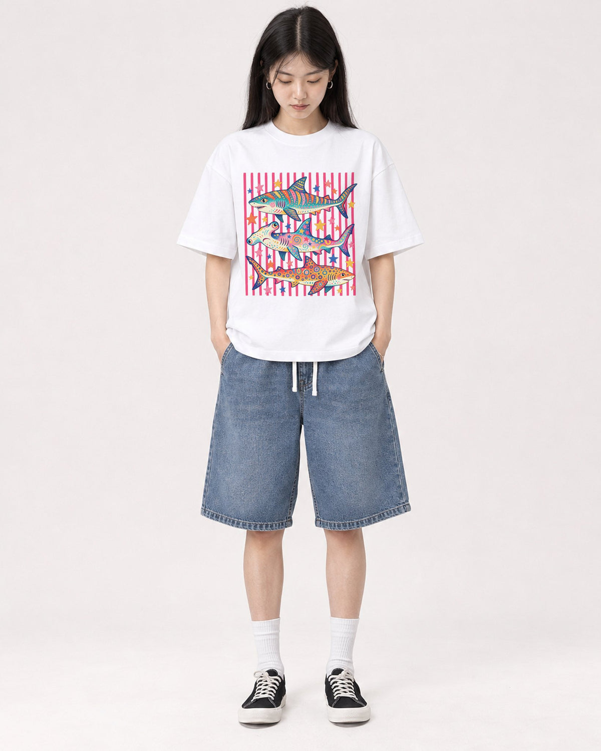 Mockup Boxy Heavyweight Tee White female full-body 01