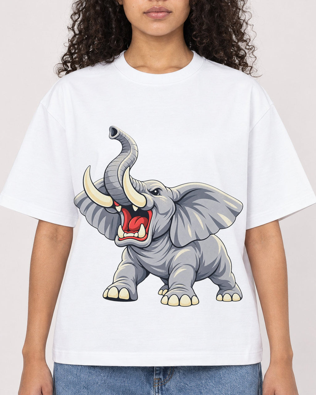 Mockup Boxy Heavyweight Tee White female close-up 10