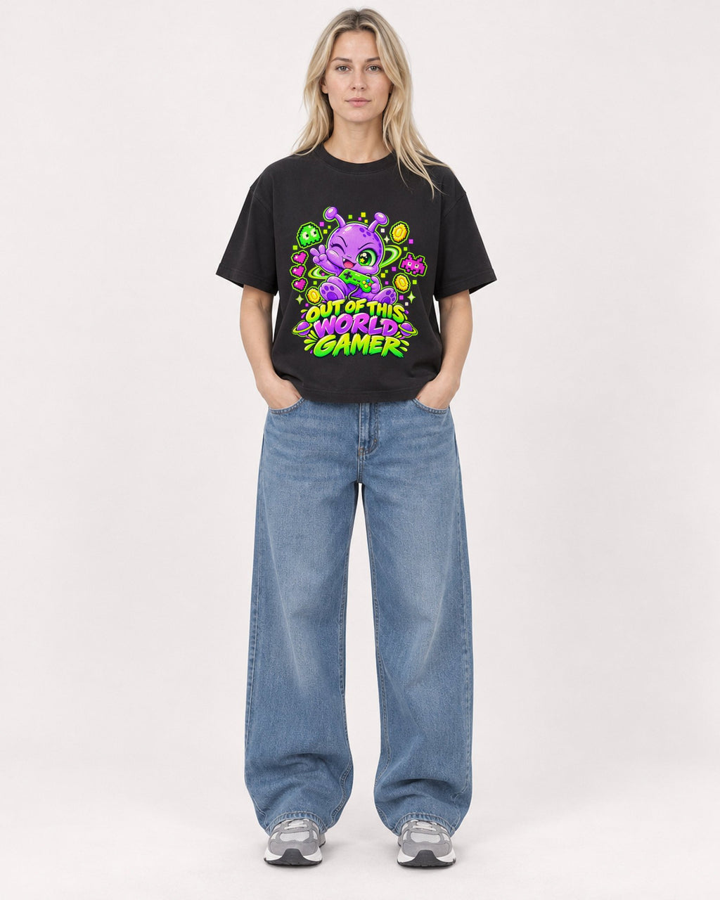 Mockup Boxy Heavyweight Tee Black female full-body 08
