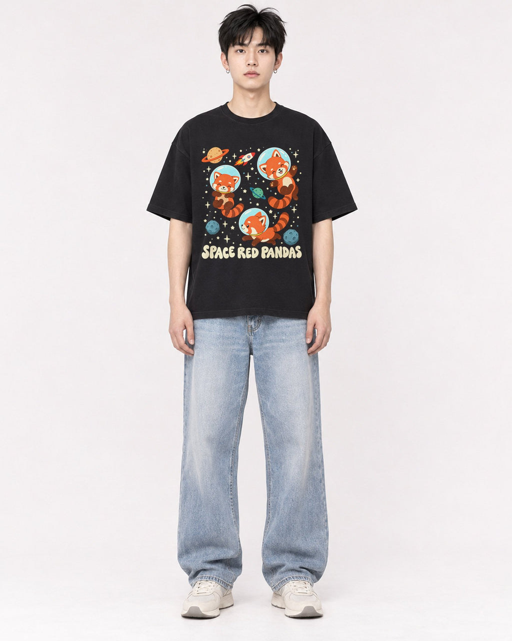 Mockup Boxy Heavyweight Tee Black male full-body 01