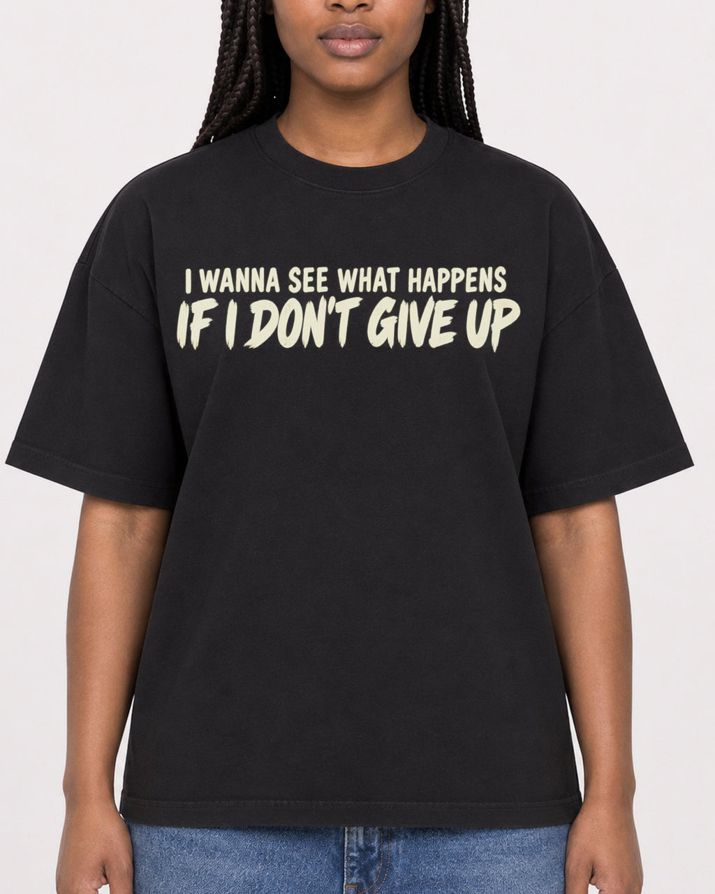 Mockup Boxy Heavyweight Tee Black female close-up 04