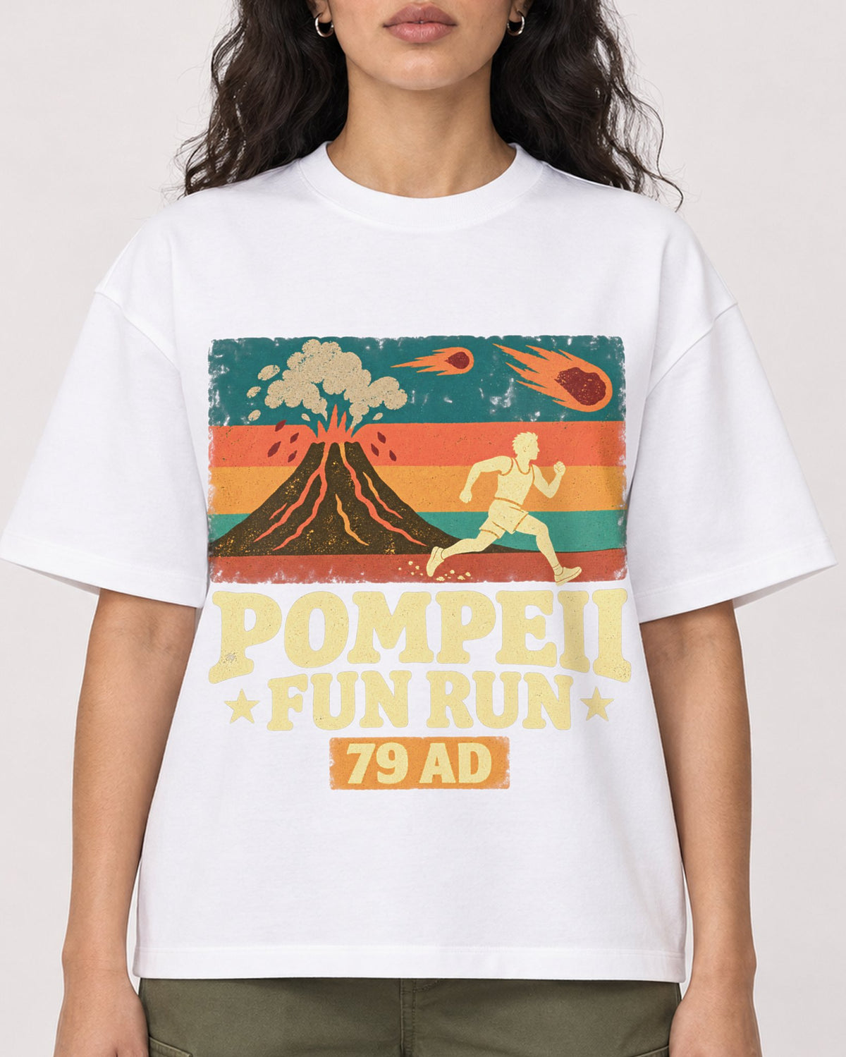 Mockup Boxy Heavyweight Tee White female close-up 07