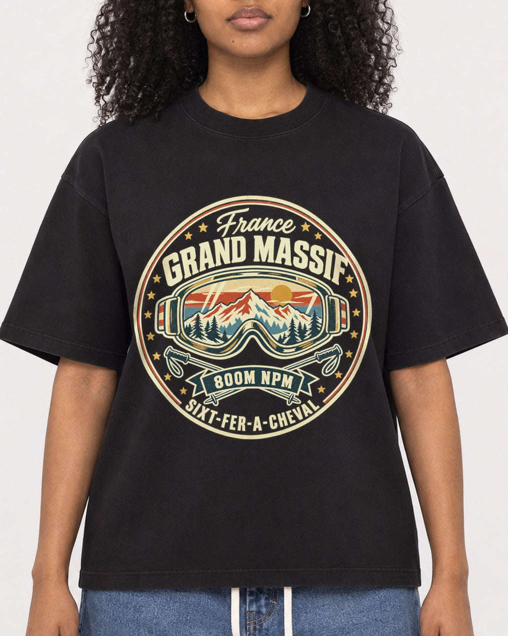 Mockup Boxy Heavyweight Tee Black female close-up 05