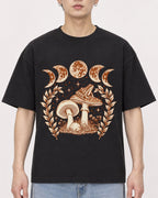 Mockup Boxy Heavyweight Tee Black male close-up 01