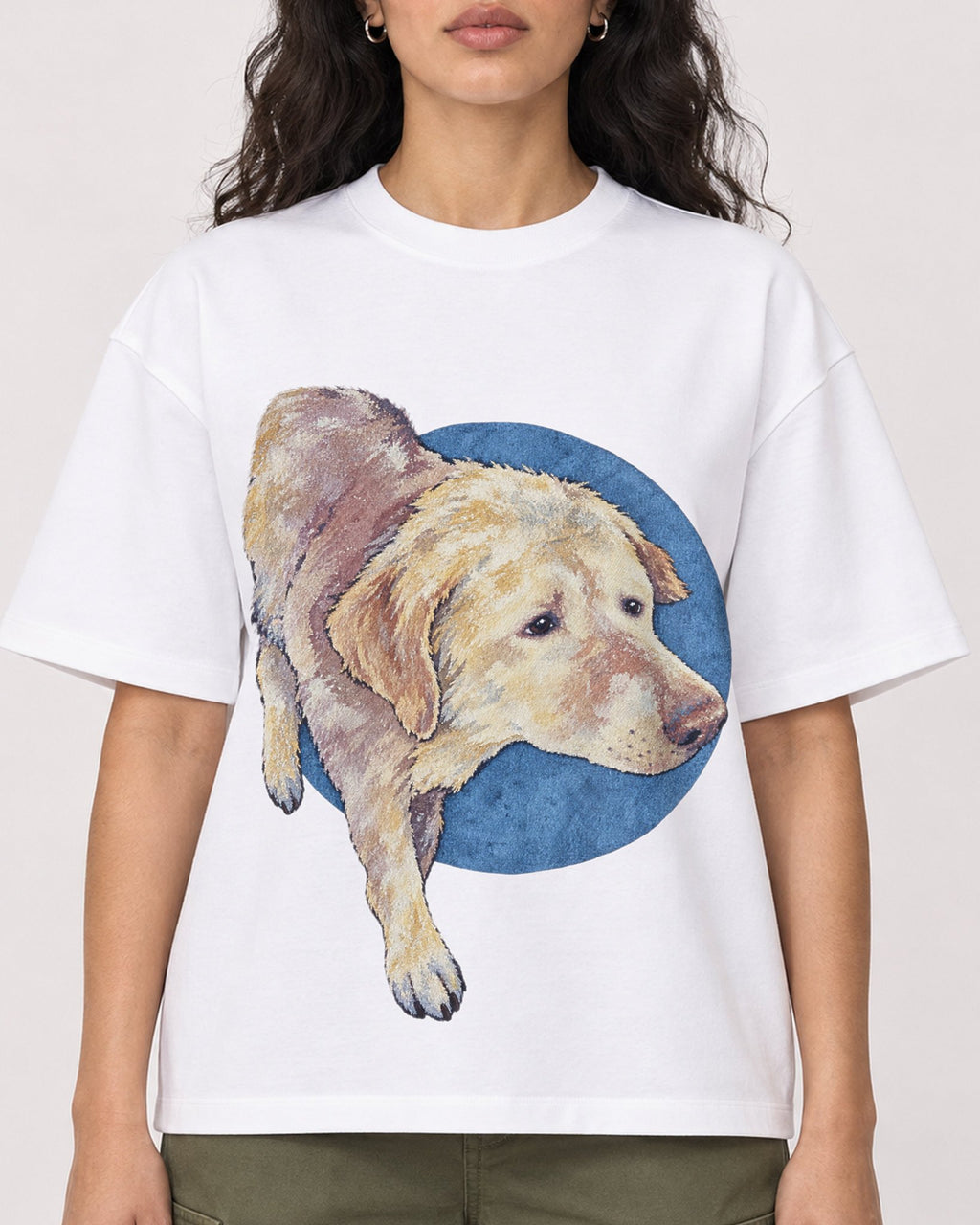 Mockup Boxy Heavyweight Tee White female close-up 07