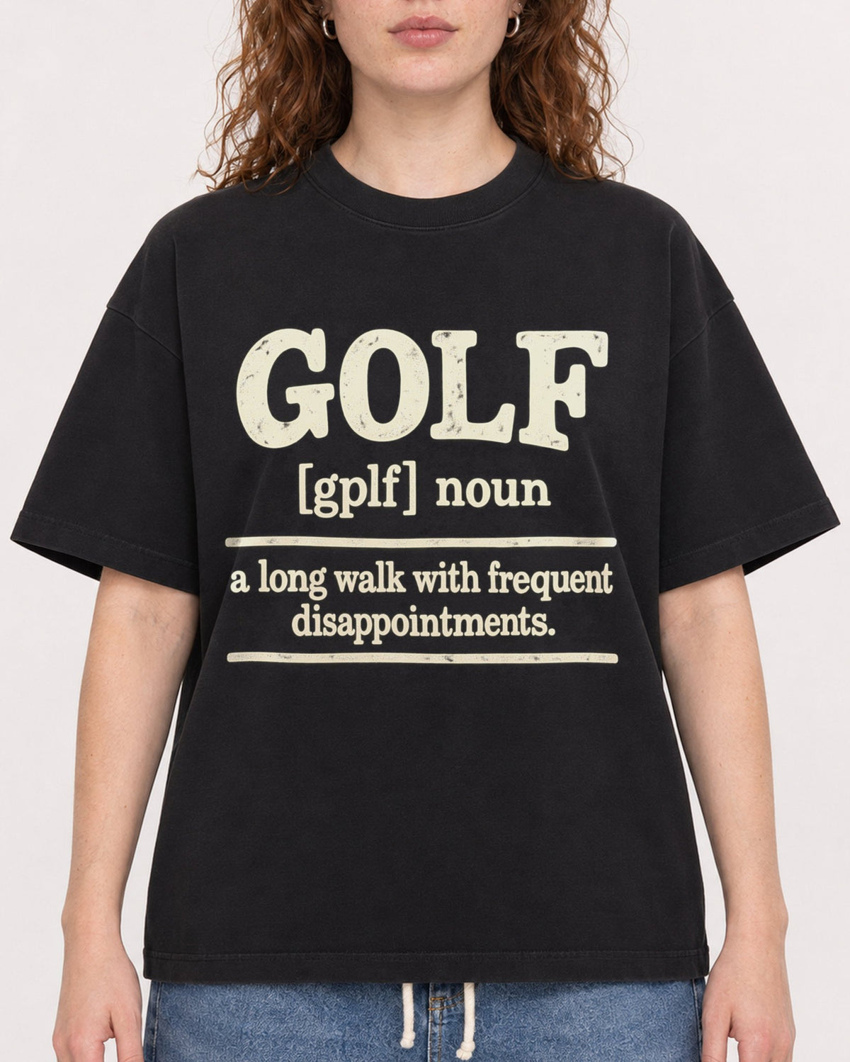 Mockup Boxy Heavyweight Tee Black female close-up 09