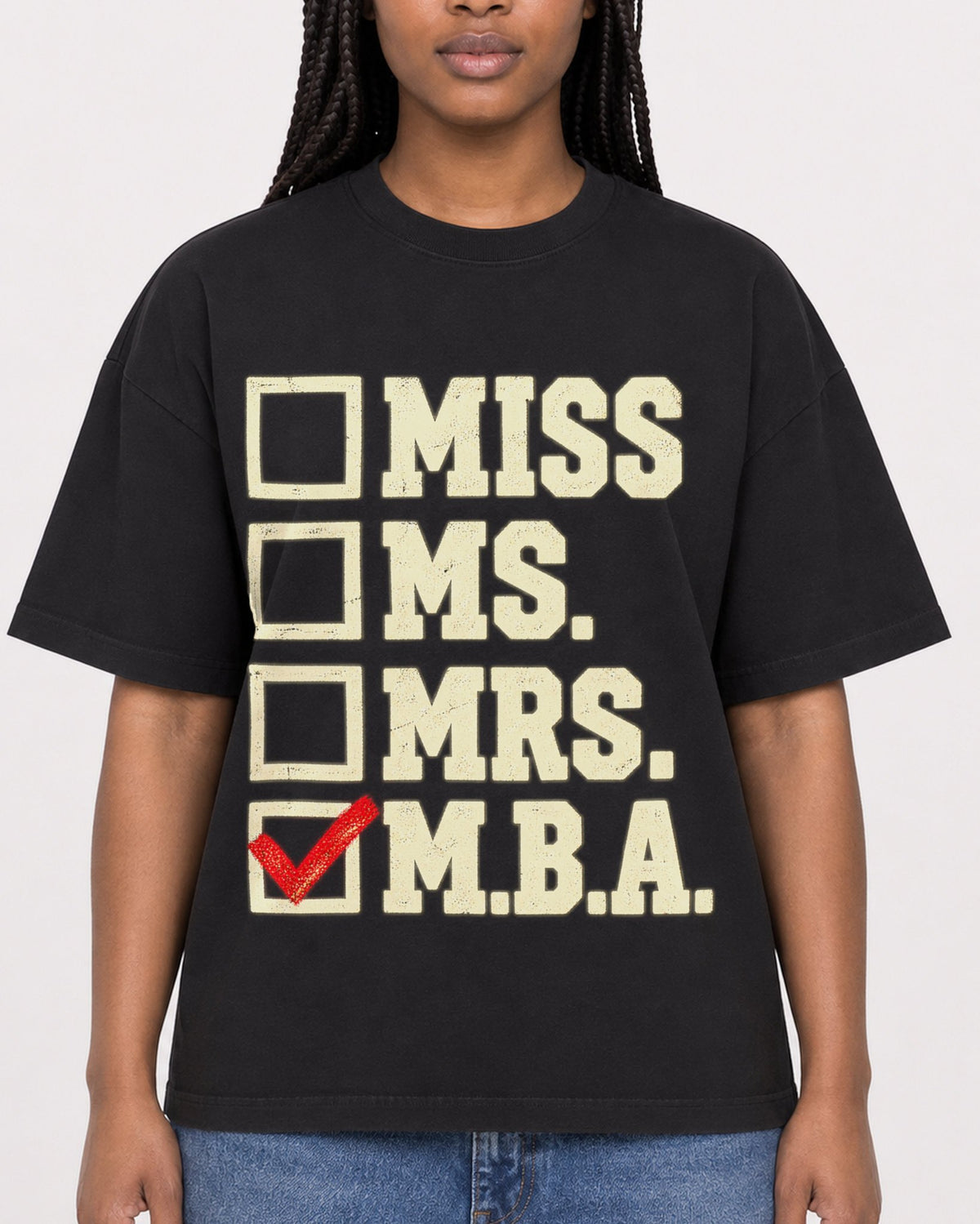 Mockup Boxy Heavyweight Tee Black female close-up 04