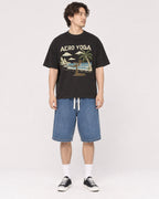 Mockup Boxy Heavyweight Tee Black male full-body 03