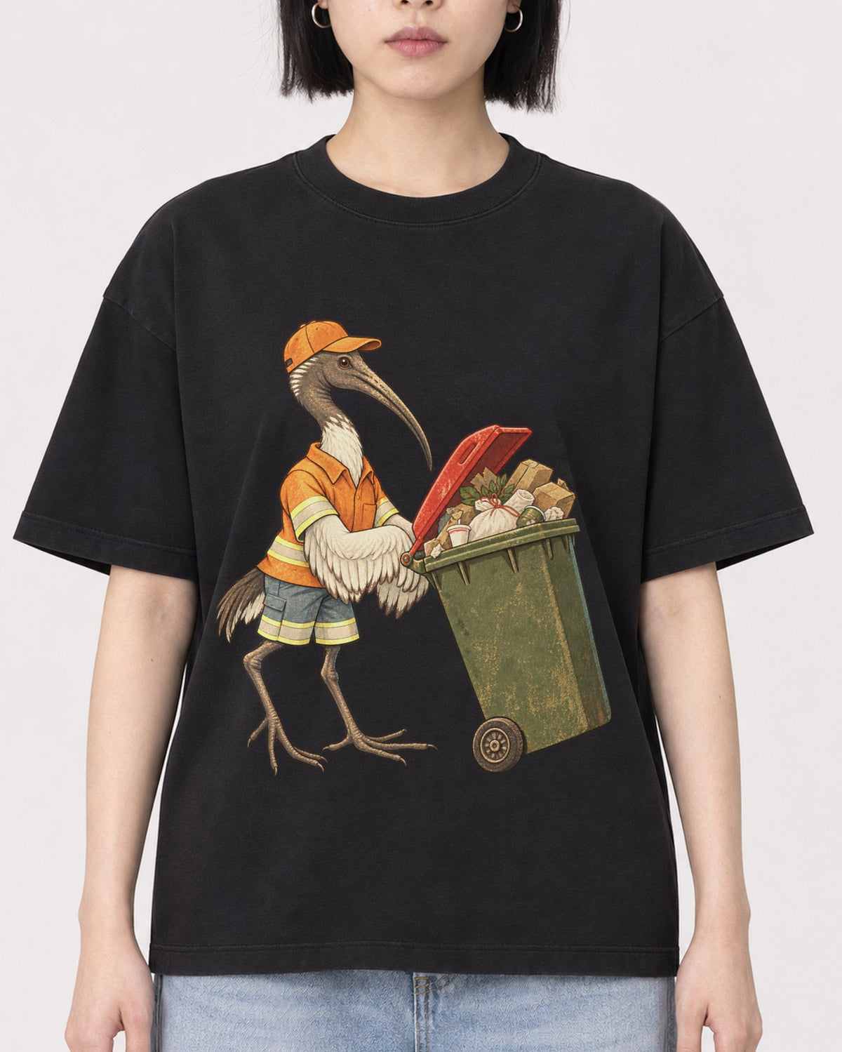 Mockup Boxy Heavyweight Tee Black female close-up 11