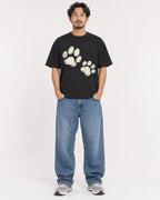 Mockup Boxy Heavyweight Tee Black male full-body 02