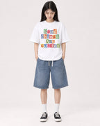 Mockup Boxy Heavyweight Tee White female full-body 01