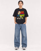Mockup Boxy Heavyweight Tee Black female full-body 12