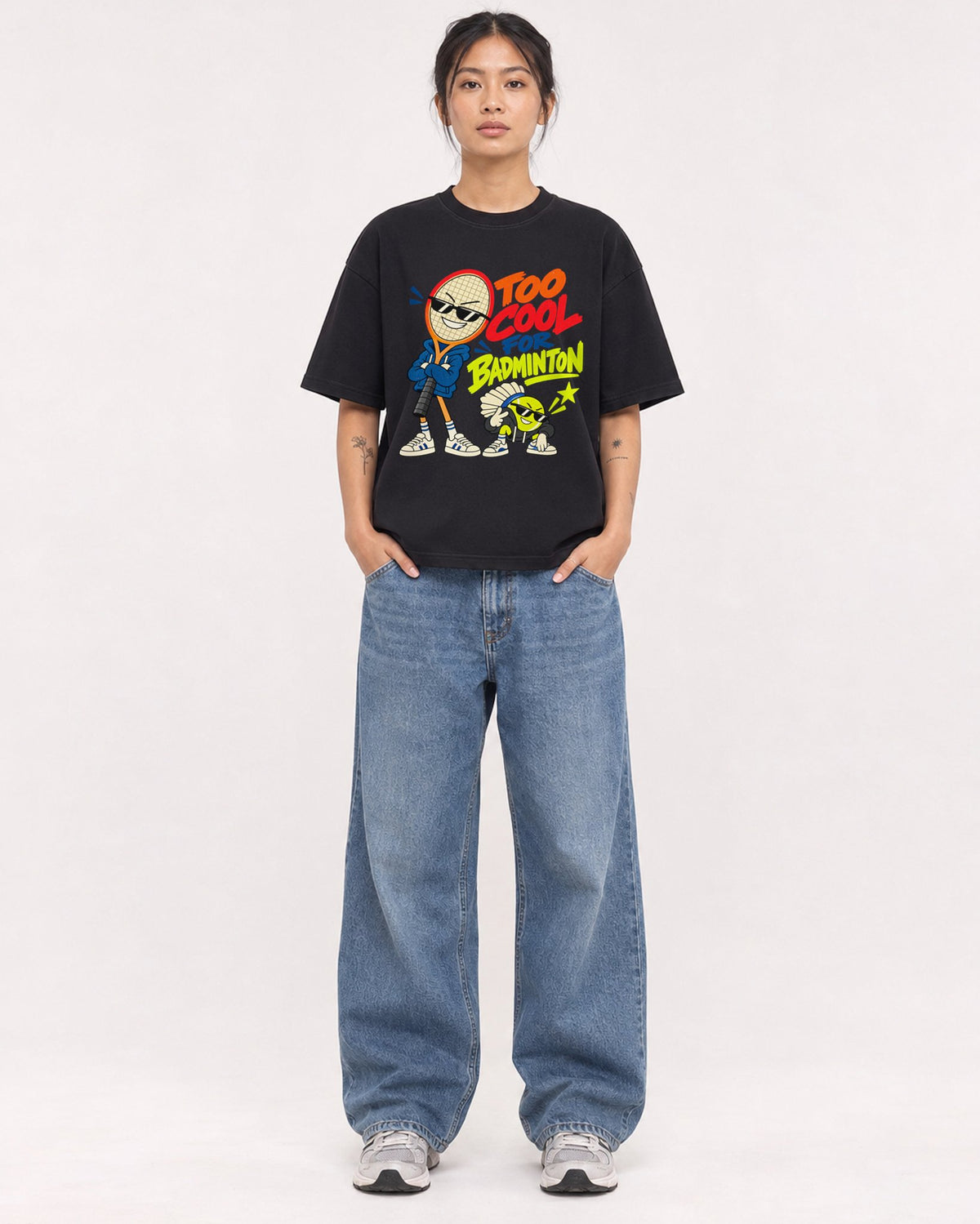 Mockup Boxy Heavyweight Tee Black female full-body 12