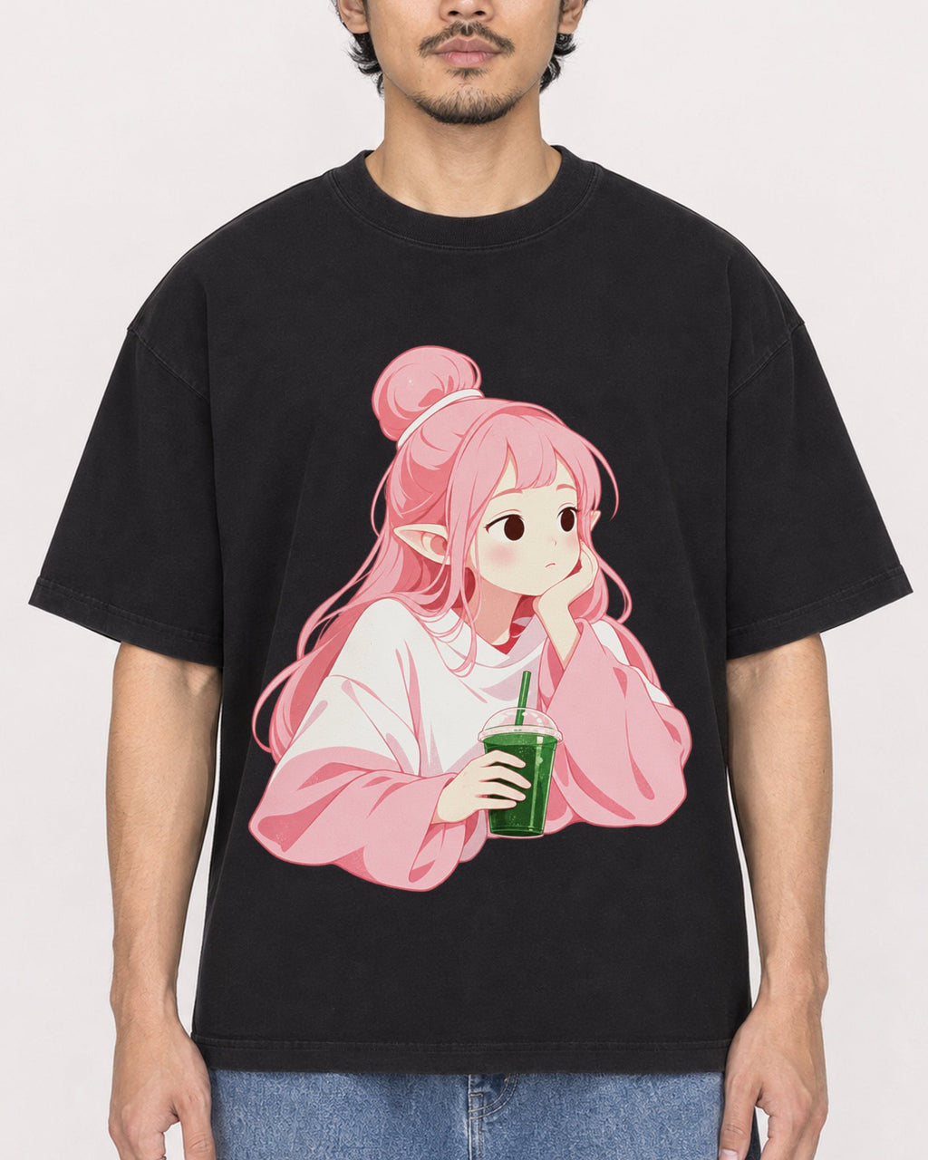 Mockup Boxy Heavyweight Tee Black male close-up 02