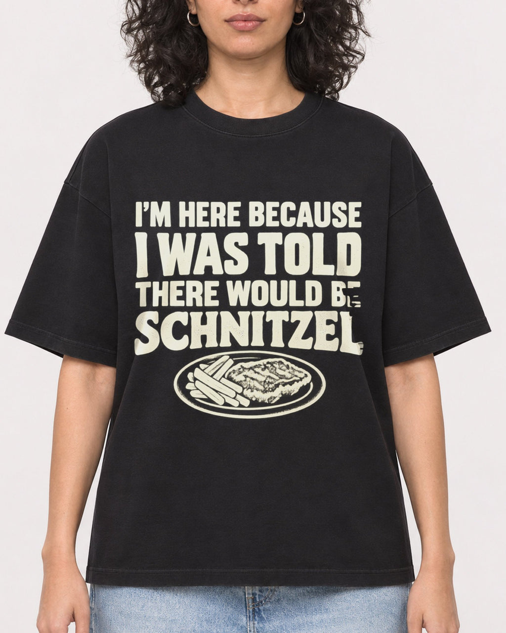 Mockup Boxy Heavyweight Tee Black female close-up 27