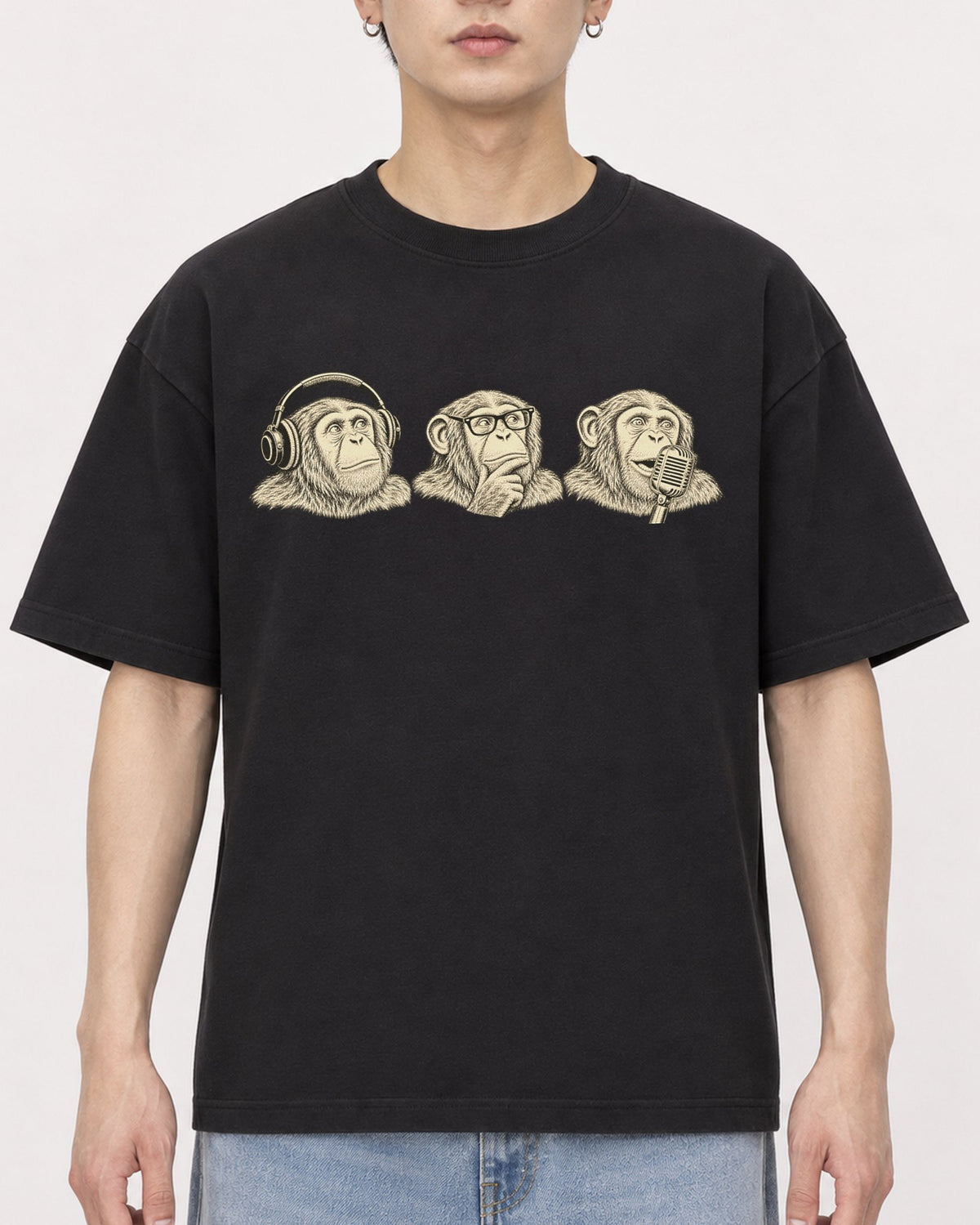 Mockup Boxy Heavyweight Tee Black male close-up 01