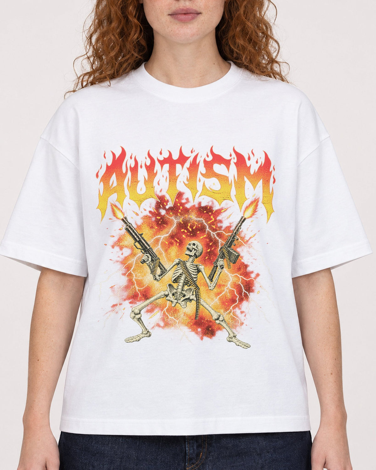 Mockup Boxy Heavyweight Tee White female close-up 09