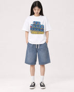 Mockup Boxy Heavyweight Tee White female full-body 01