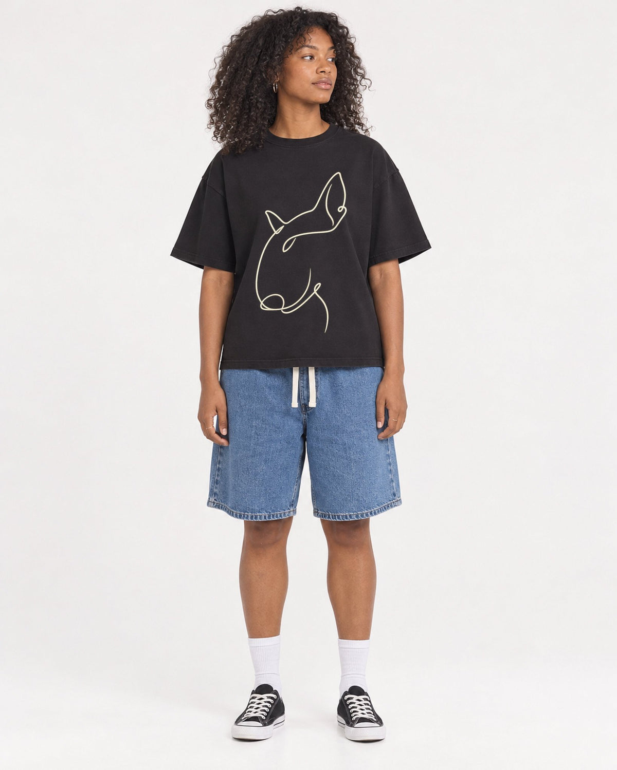 Mockup Boxy Heavyweight Tee Black female full-body 05