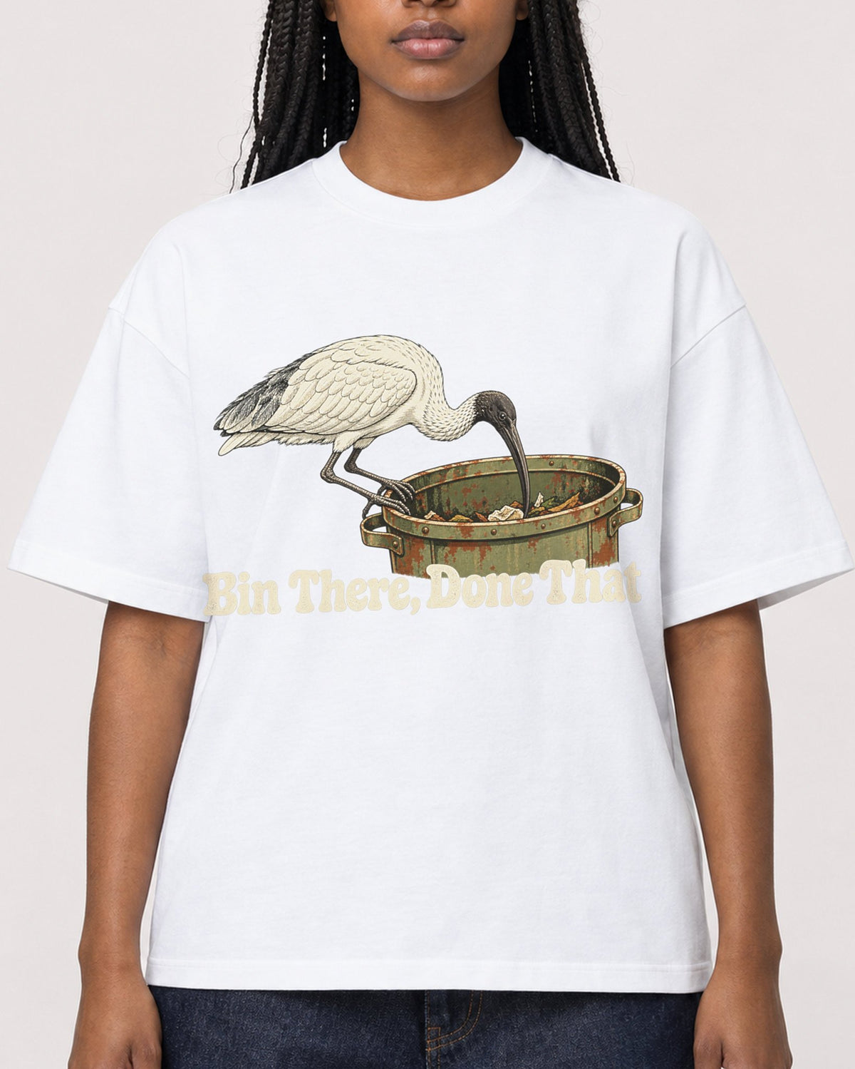 Mockup Boxy Heavyweight Tee White female close-up 04