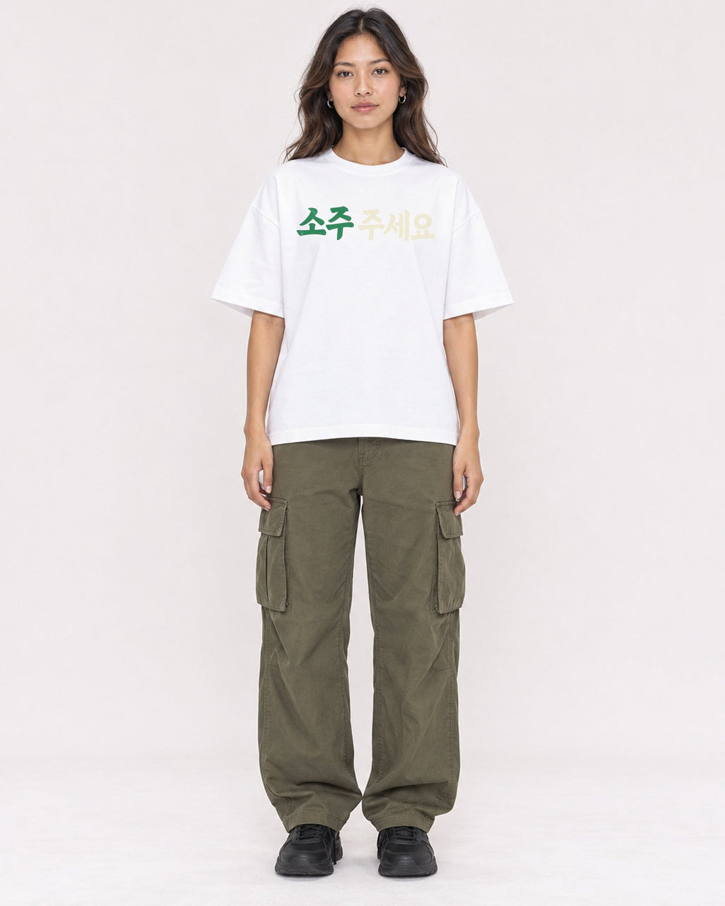 Mockup Boxy Heavyweight Tee White female full-body 02