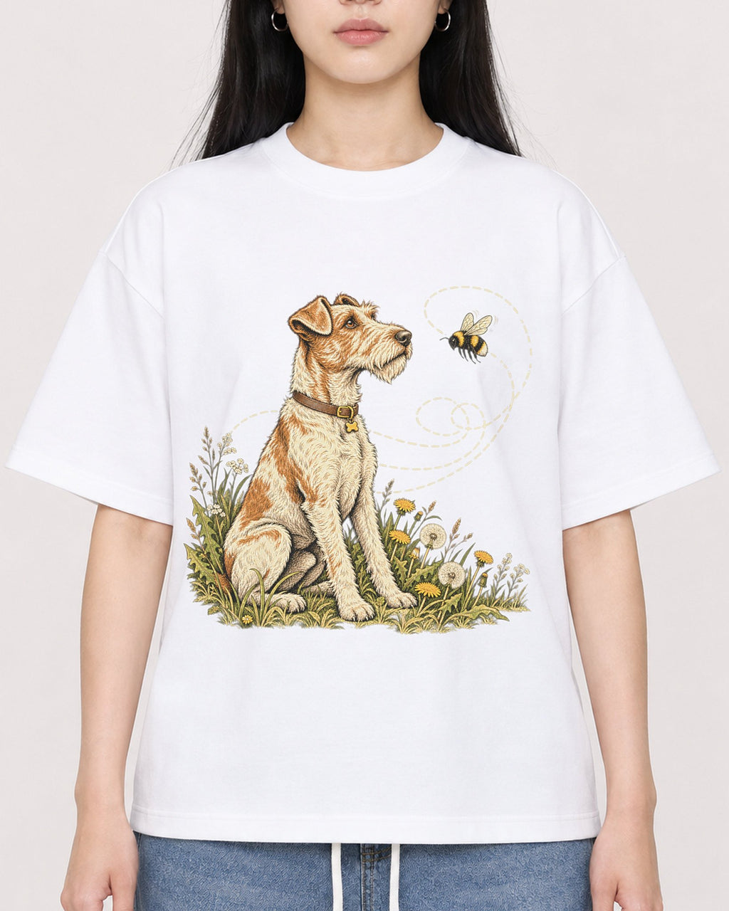Mockup Boxy Heavyweight Tee White female close-up 01