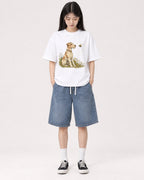 Mockup Boxy Heavyweight Tee White female full-body 01
