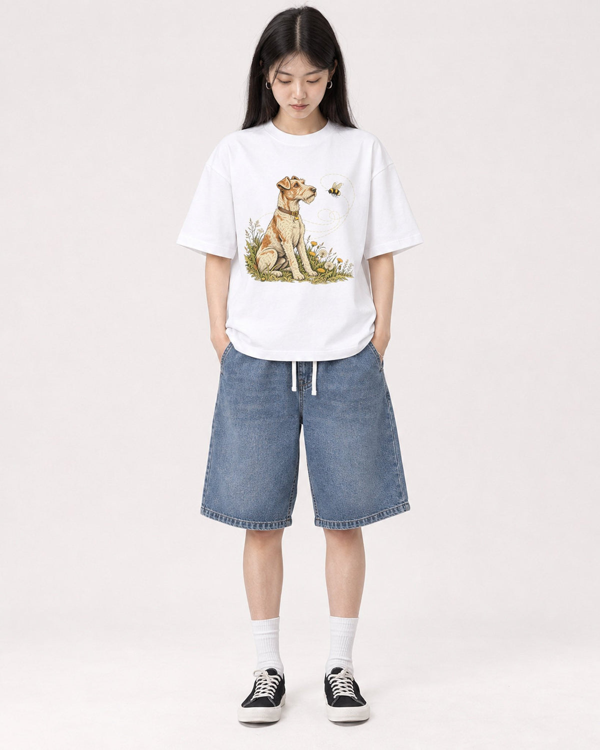 Mockup Boxy Heavyweight Tee White female full-body 01