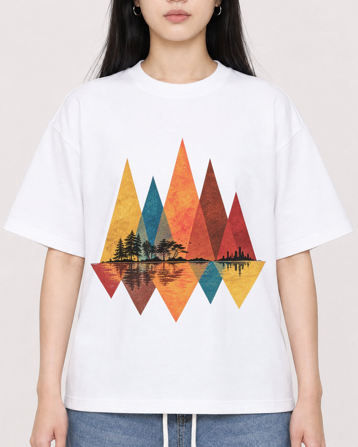 Mockup Boxy Heavyweight Tee White female close-up 01