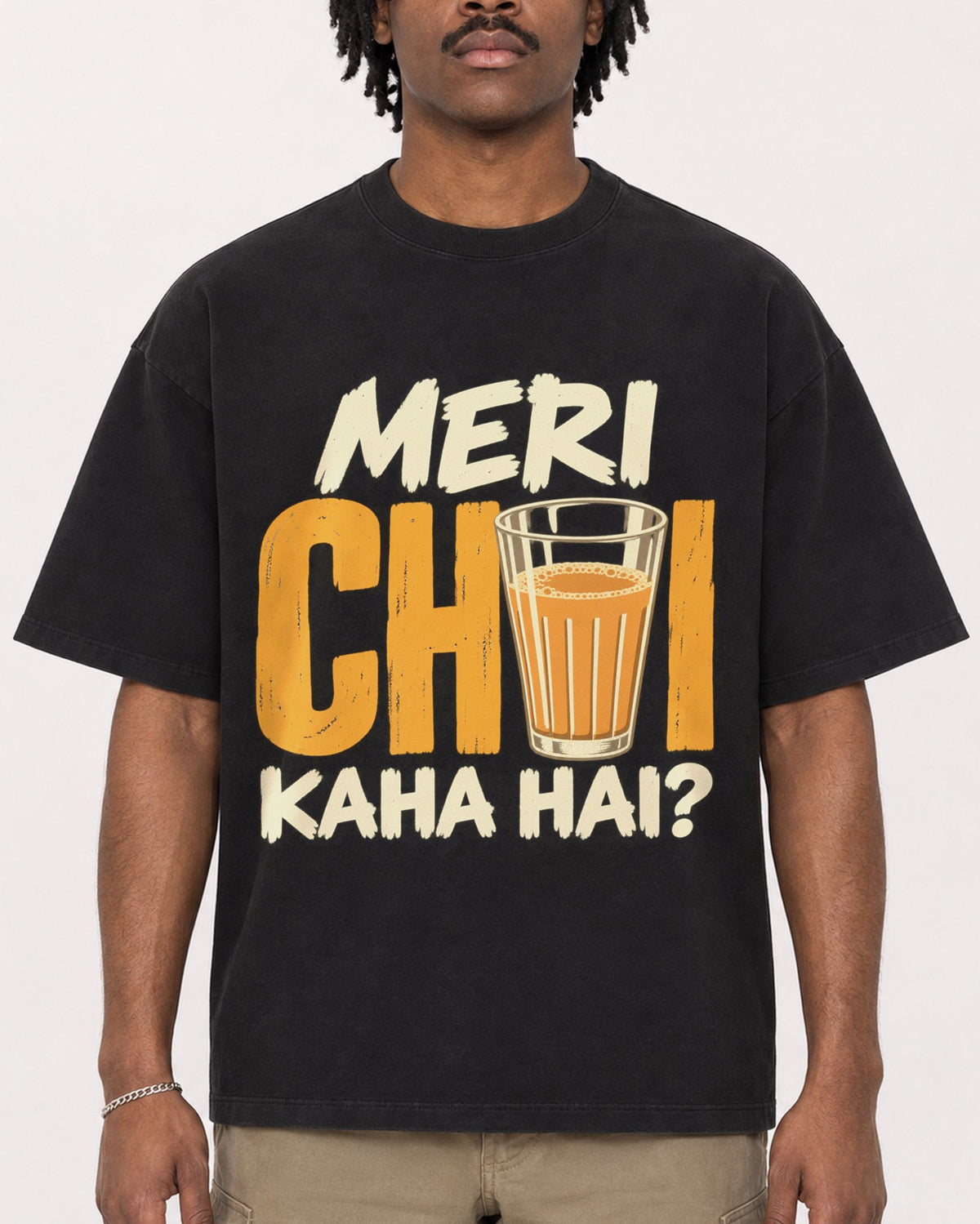 Mockup Boxy Heavyweight Tee Black male close-up 04