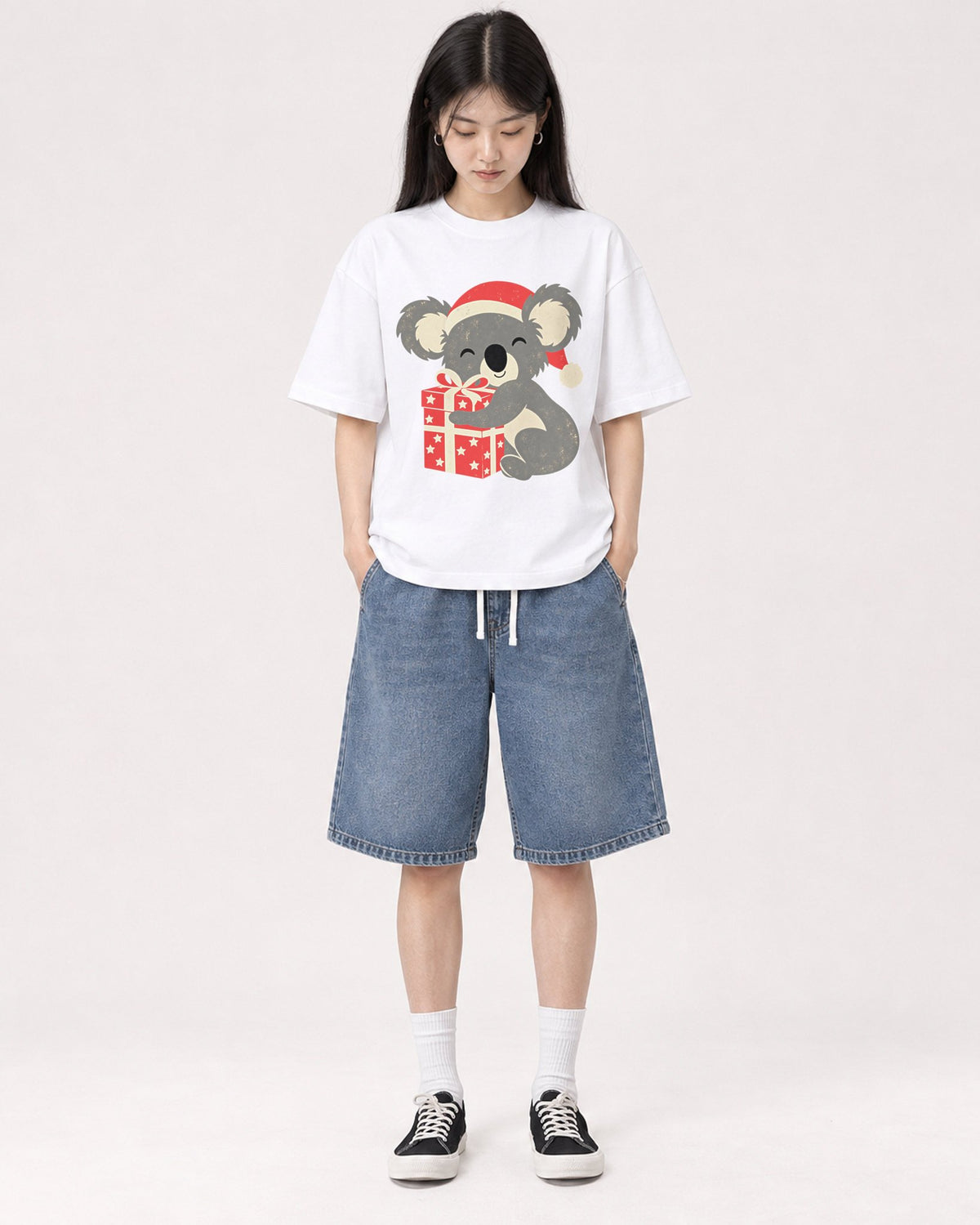 Mockup Boxy Heavyweight Tee White female full-body 01