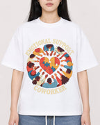 Mockup Boxy Heavyweight Tee White female close-up 01
