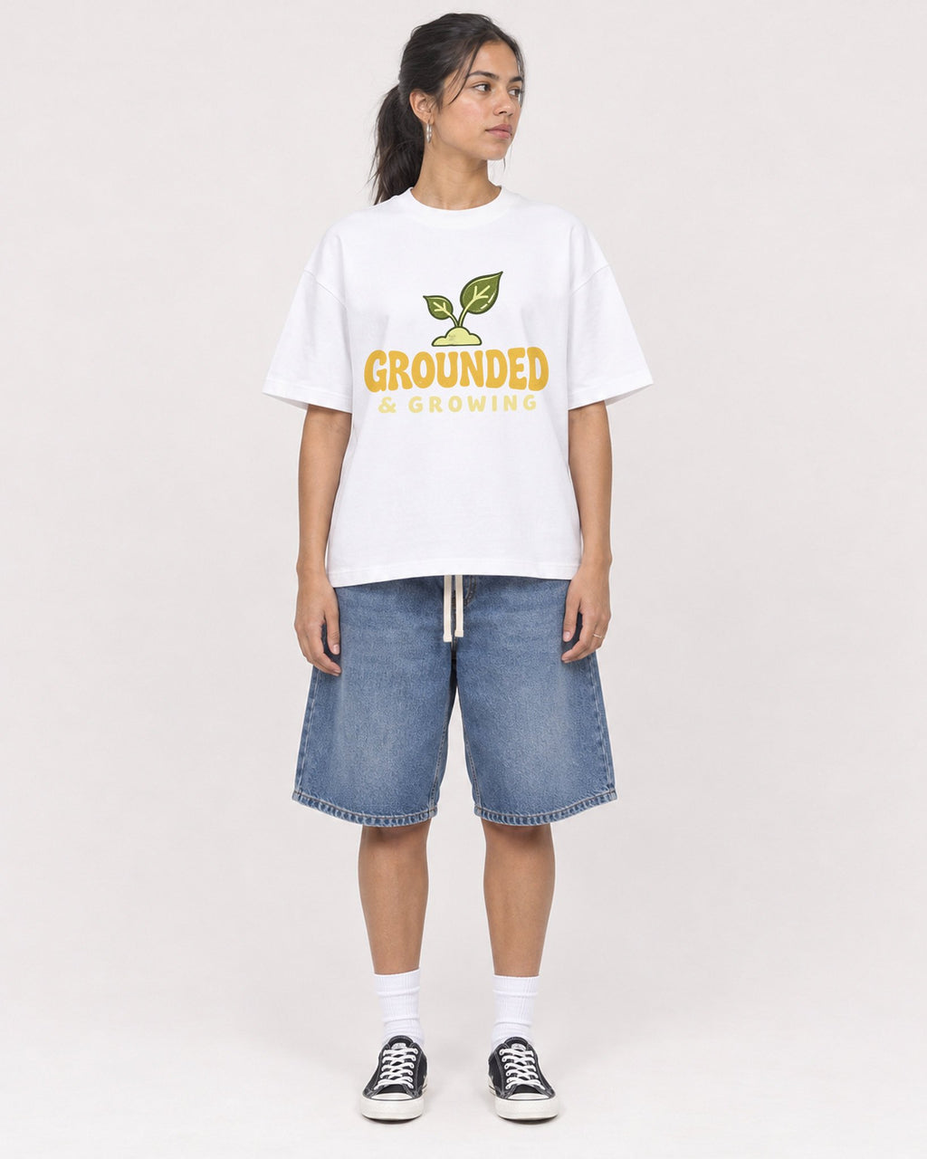 Mockup Boxy Heavyweight Tee White female full-body 16