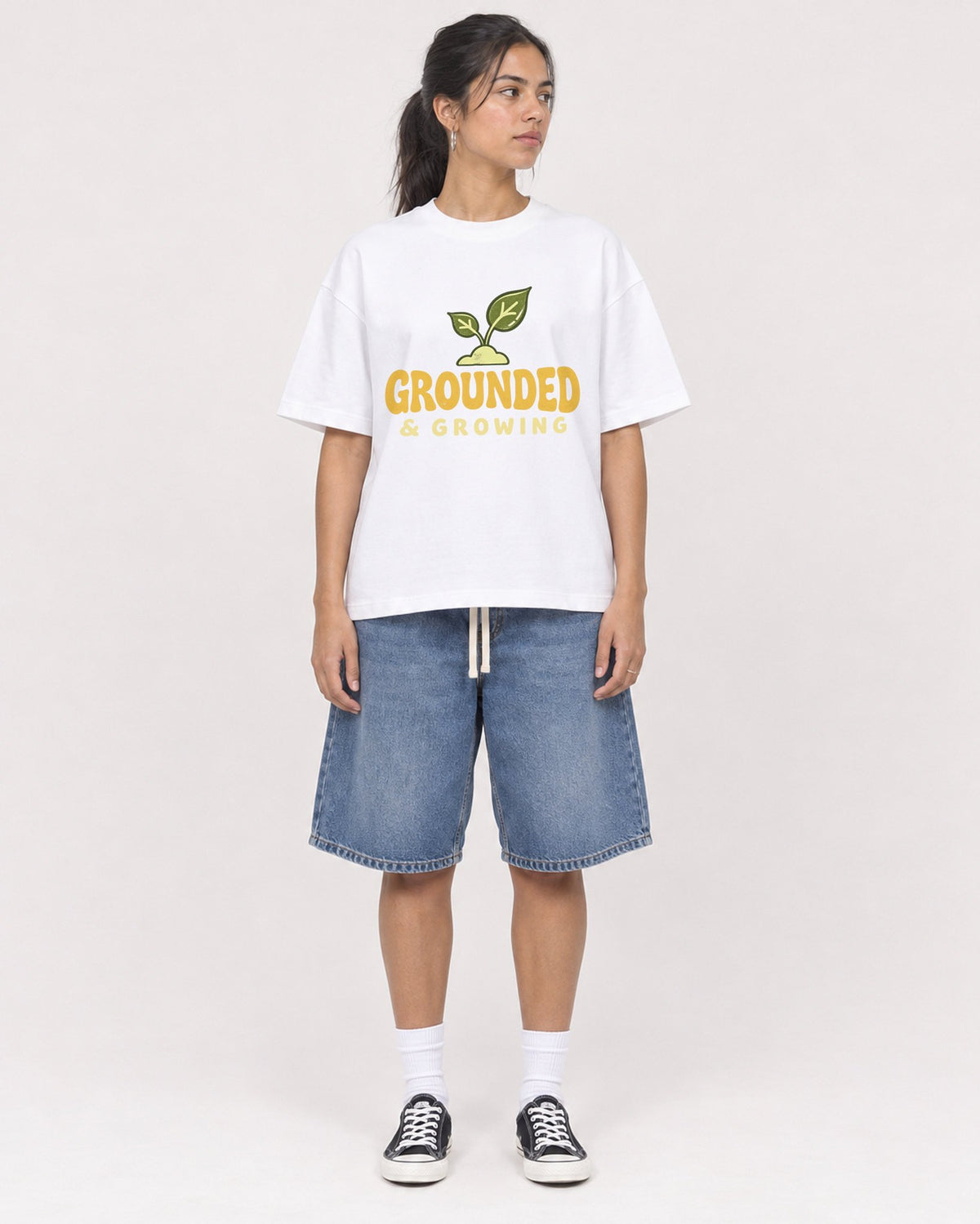 Mockup Boxy Heavyweight Tee White female full-body 16