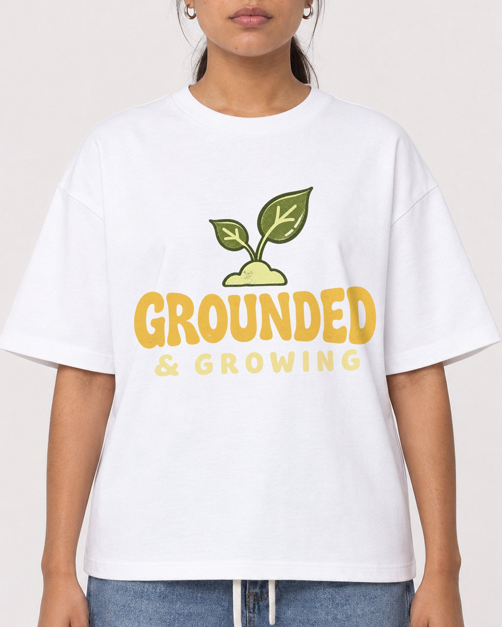 Mockup Boxy Heavyweight Tee White female close-up 16