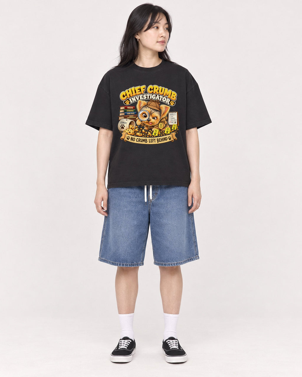 Mockup Boxy Heavyweight Tee Black female full-body 13