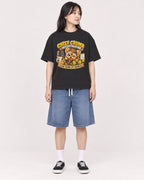 Mockup Boxy Heavyweight Tee Black female full-body 13