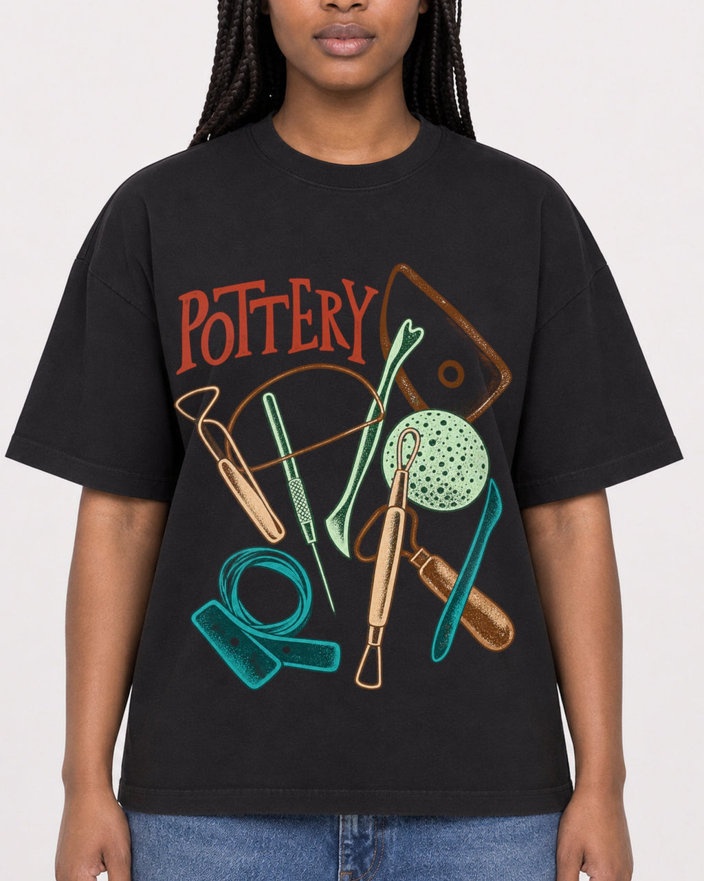 Mockup Boxy Heavyweight Tee Black female close-up 04