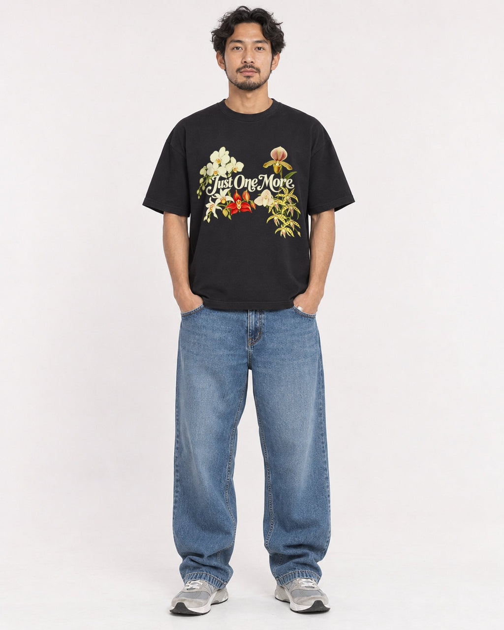 Mockup Boxy Heavyweight Tee Black male full-body 02